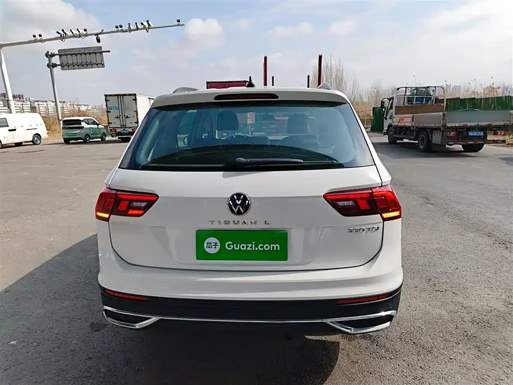Volkswagen Tiguan L 2022 330TSI Automatic 2WD Comfort Edition фото 4