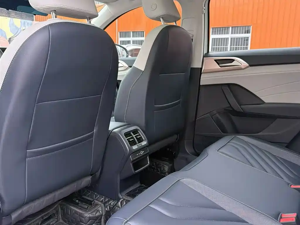 Volkswagen Tharu 2023 300TSI 2WD Full Moon Edition фото 5