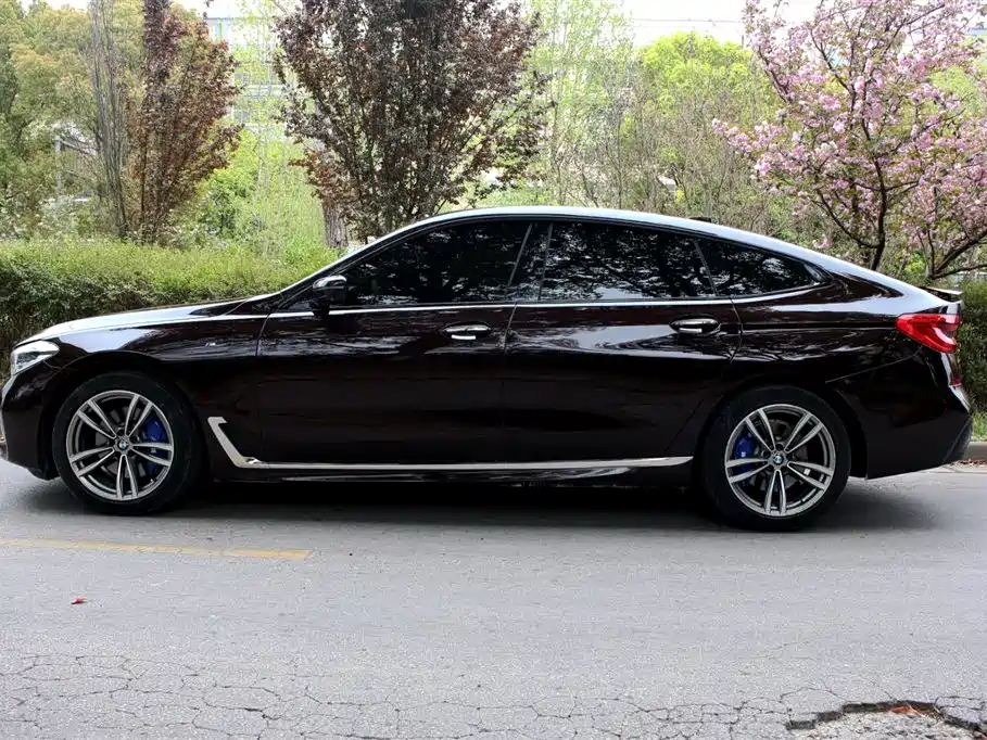 BMW 6 Series GT 2018 630i M Sport Package фото 4