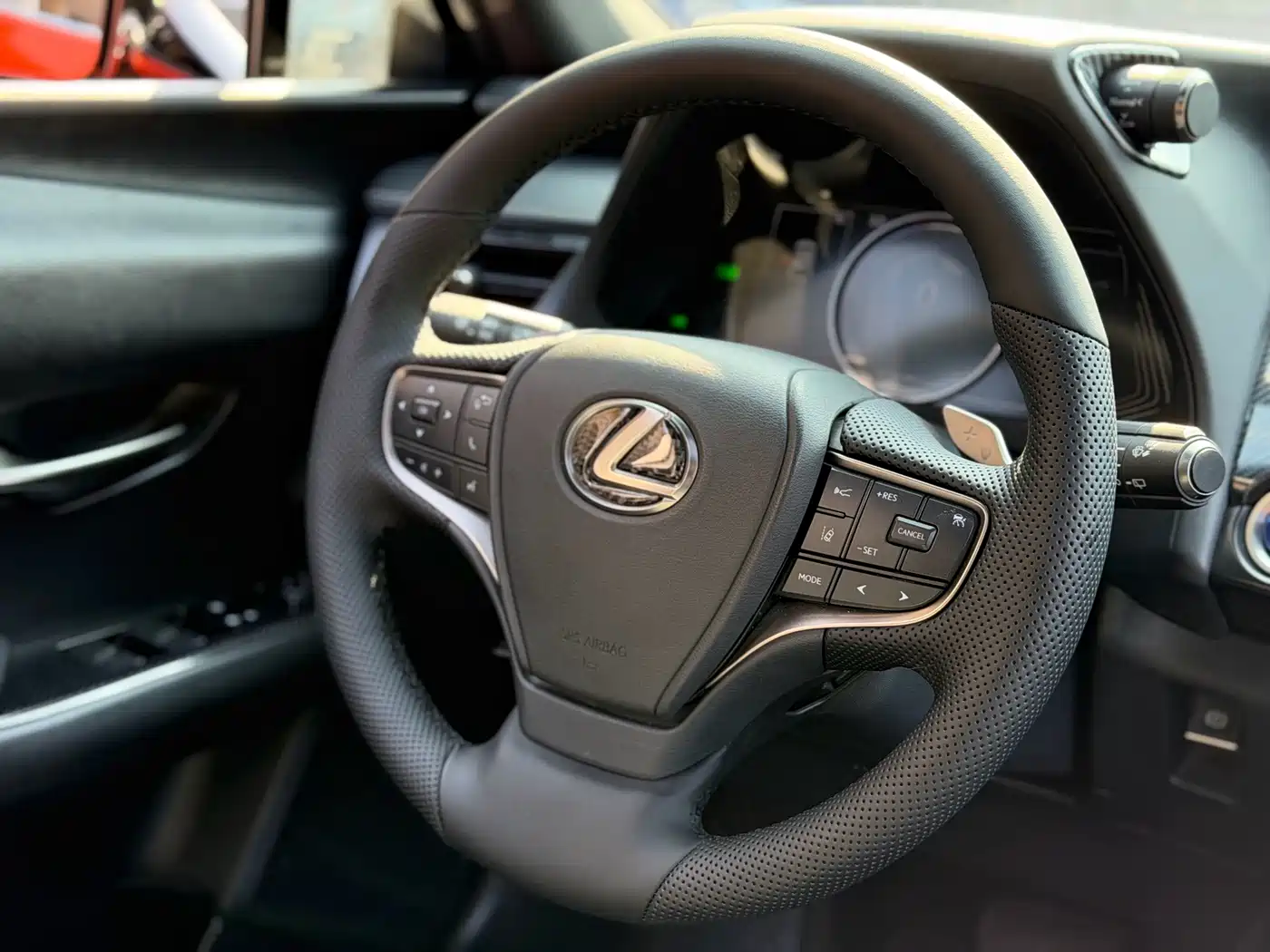 Lexus UX Electric 2020 2020 300e Pure Yue Edition