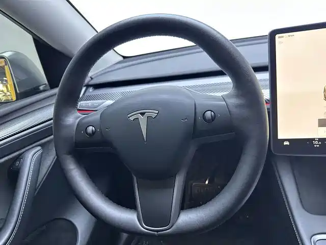 Фото 11 - Tesla Model Y