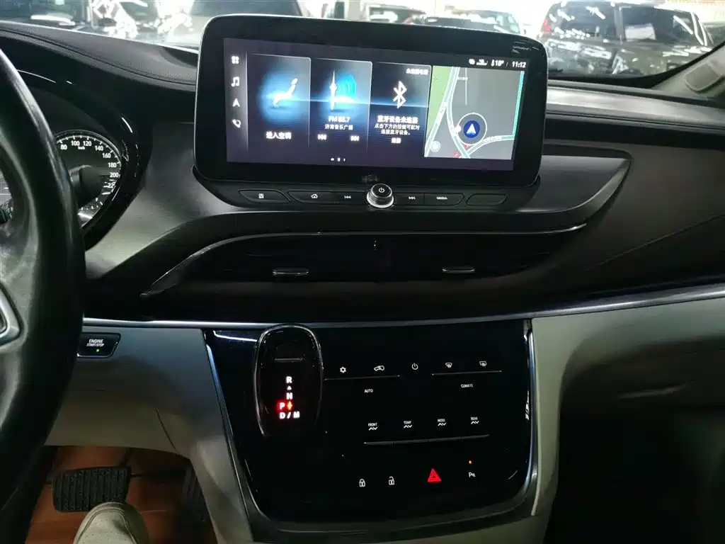 Buick GL8 2021 Land Business Class 652T Luxury фото 5