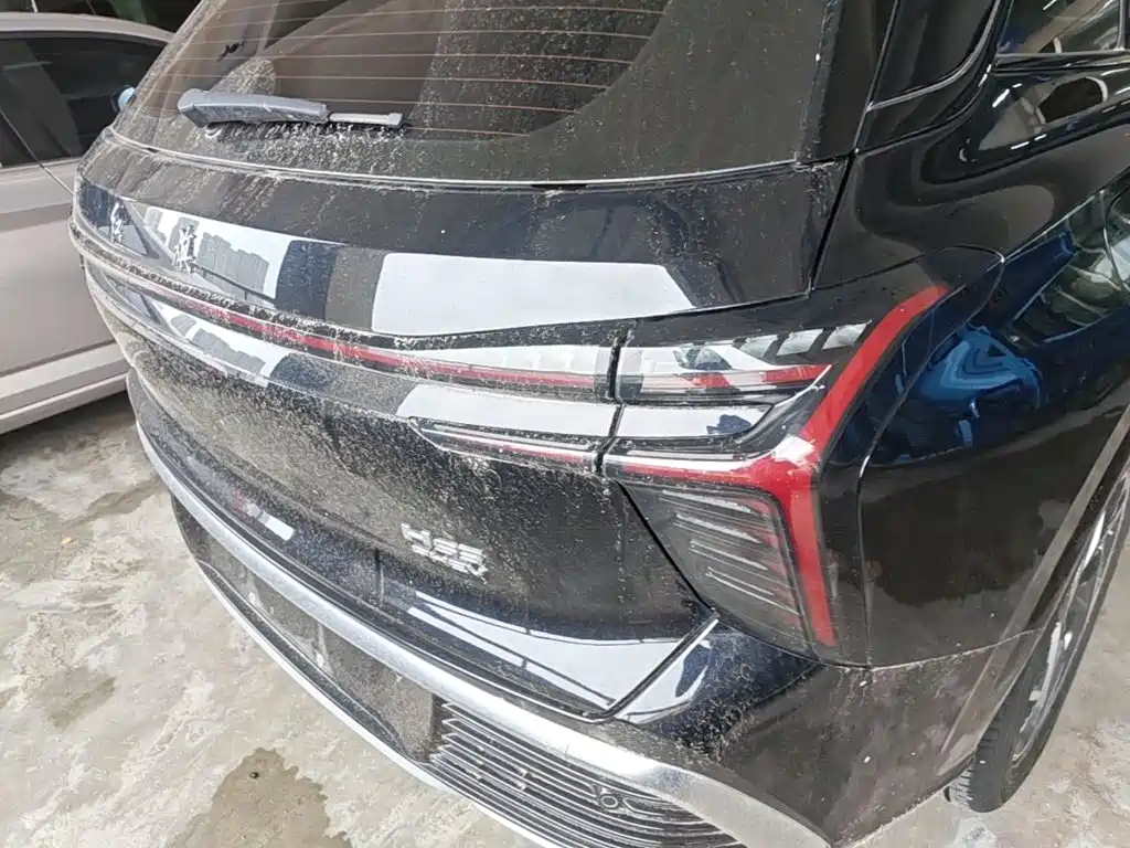 Photo 8 - Hongqi HS3 PHEV