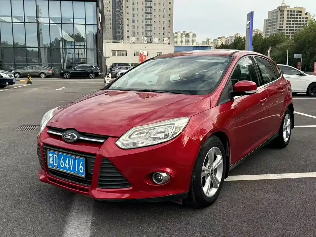 Фото 1 - Ford Focus