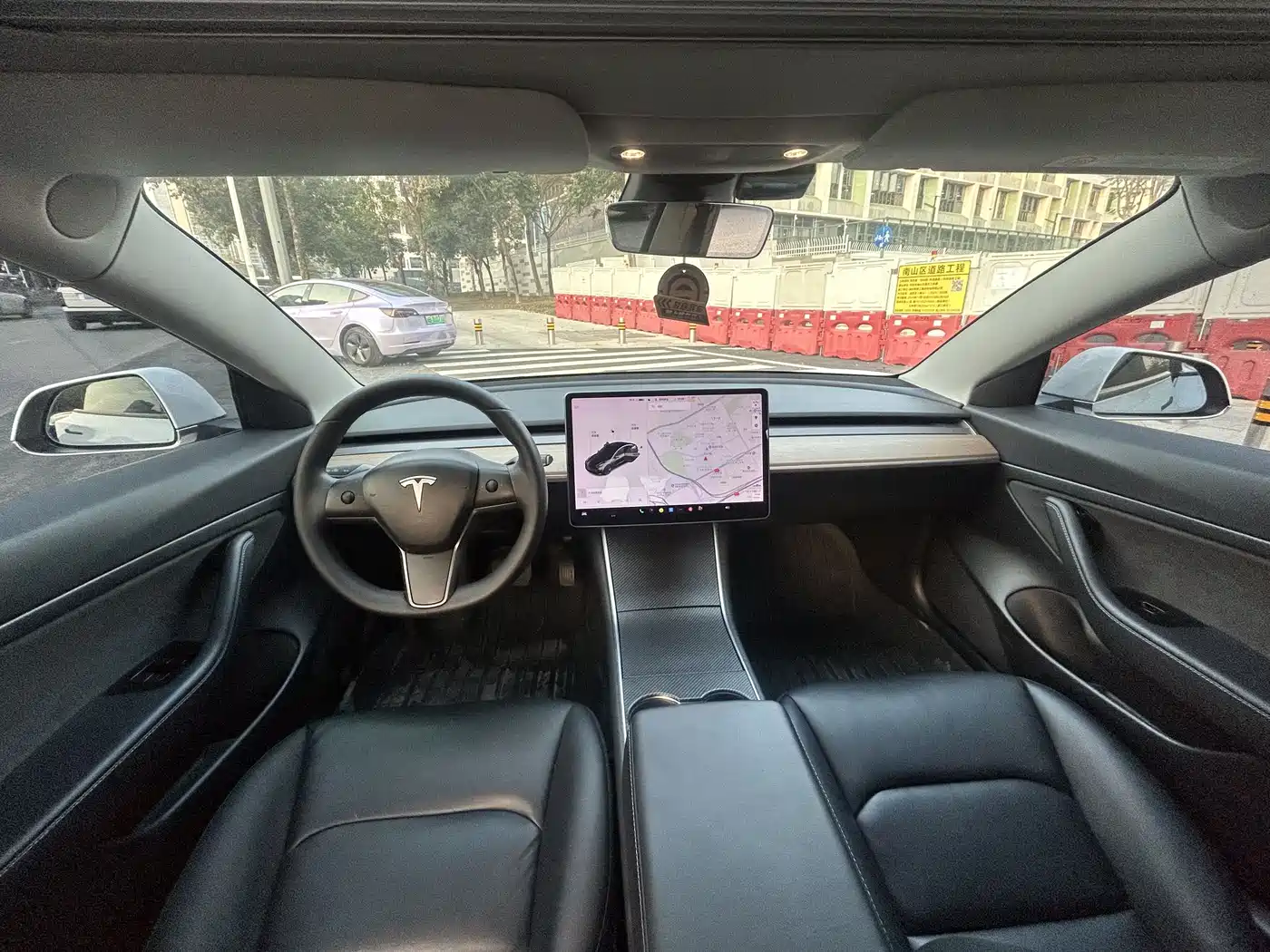 TESLA MODEL 3 (IMPORTED)