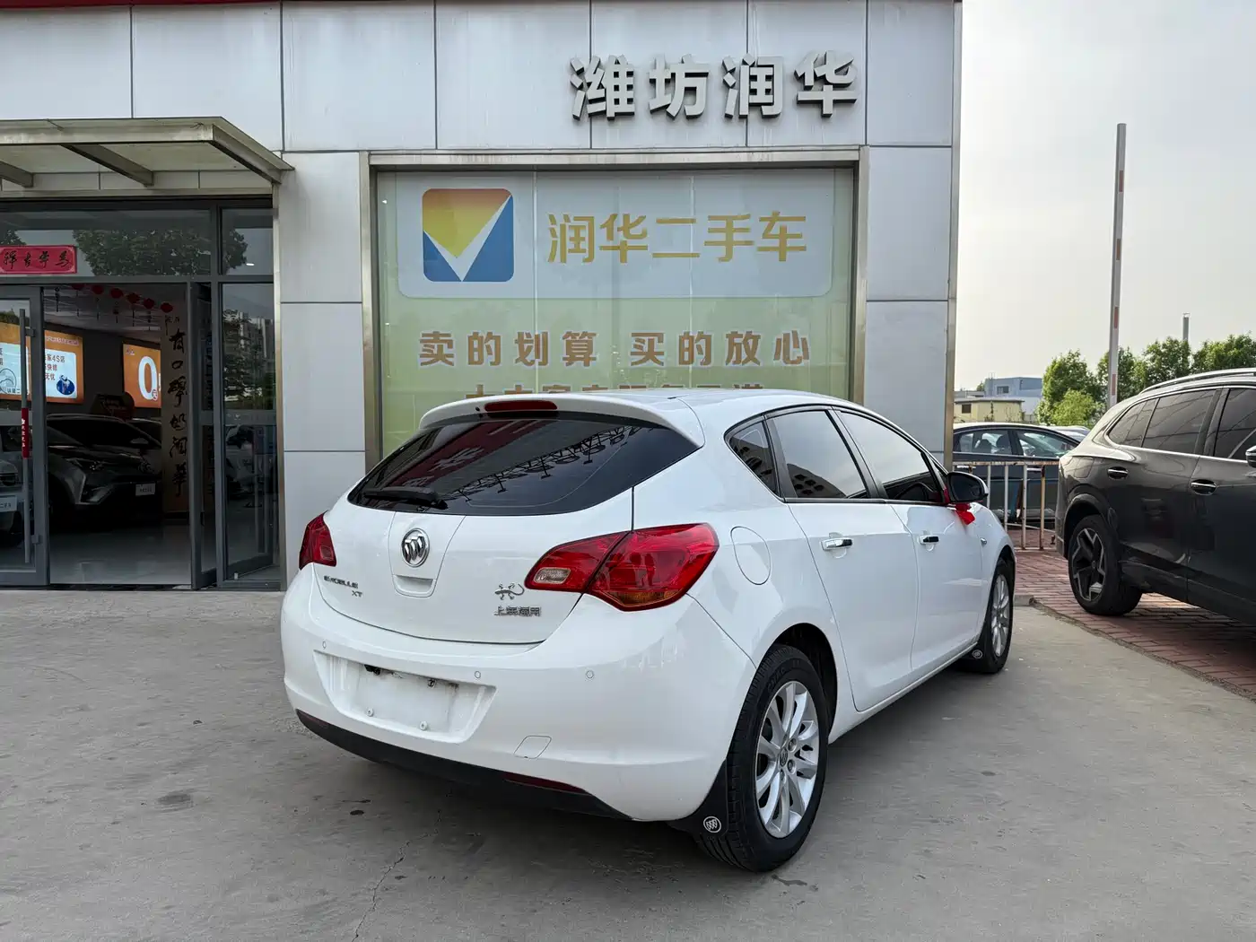 Buick Excelle 2014 XT 1.6L Automatic Fashion фото 3