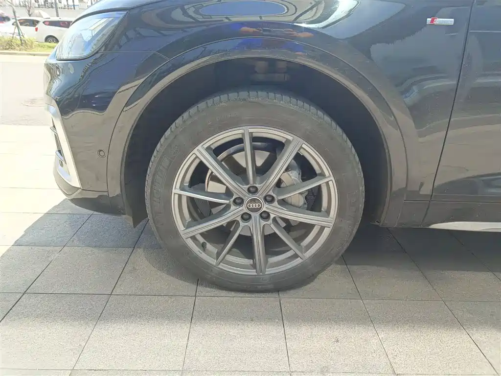 Audi Q5L 2022 Facelift 40T Luxury Dynamic фото 23