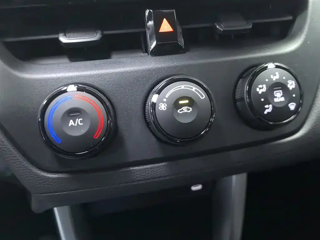 TOYOTA COROLLA SHARP AMPLIFIER