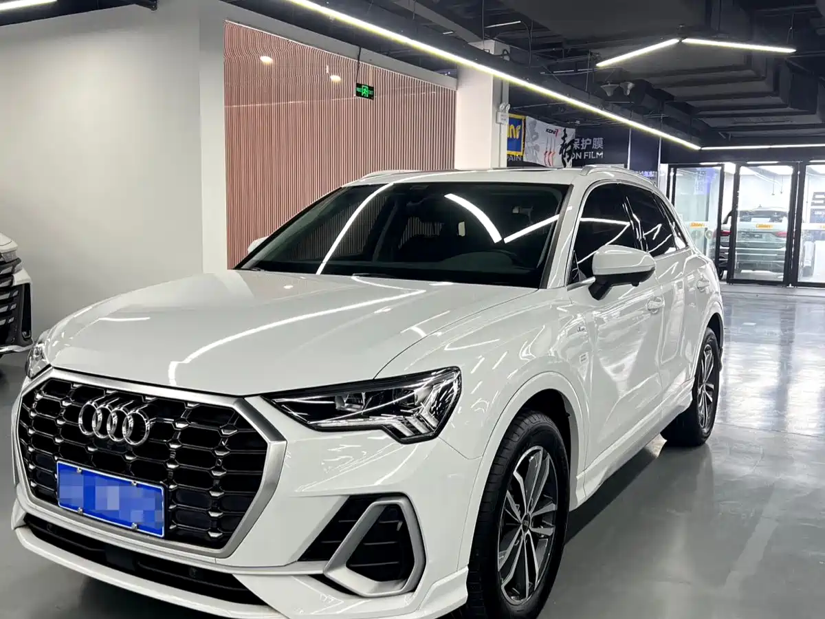 Audi Q3 2023 35 TFSI Progressive Dynamic (1.4T)
