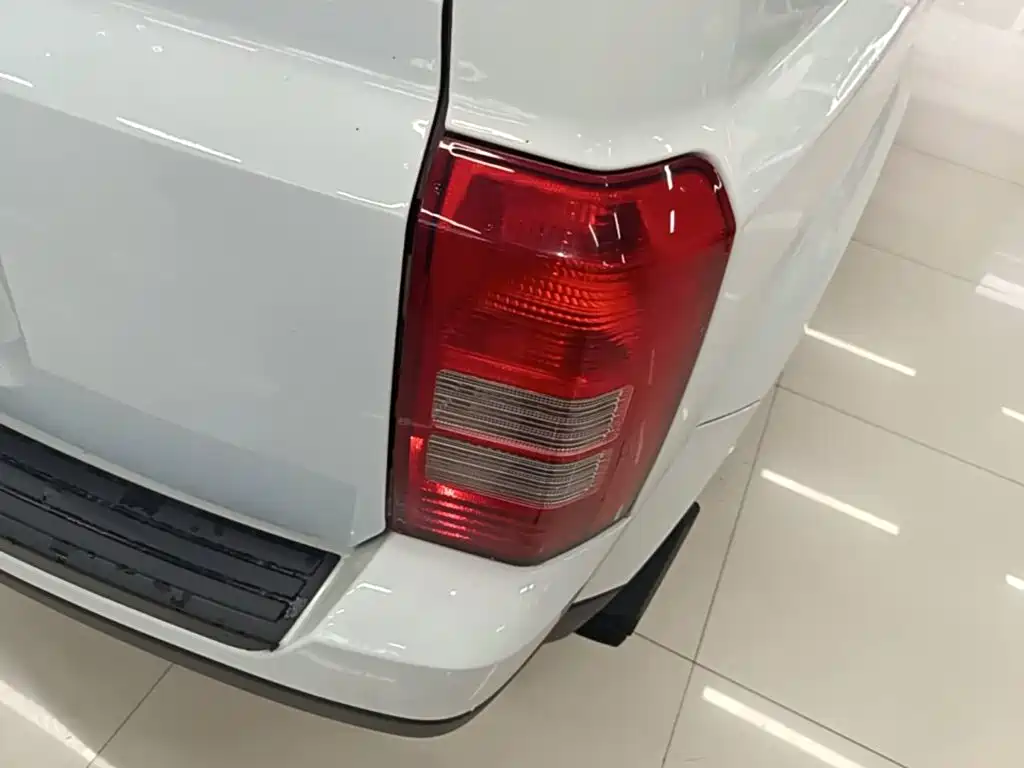 Jeep Patriot 2015 2014 2.4L Sport