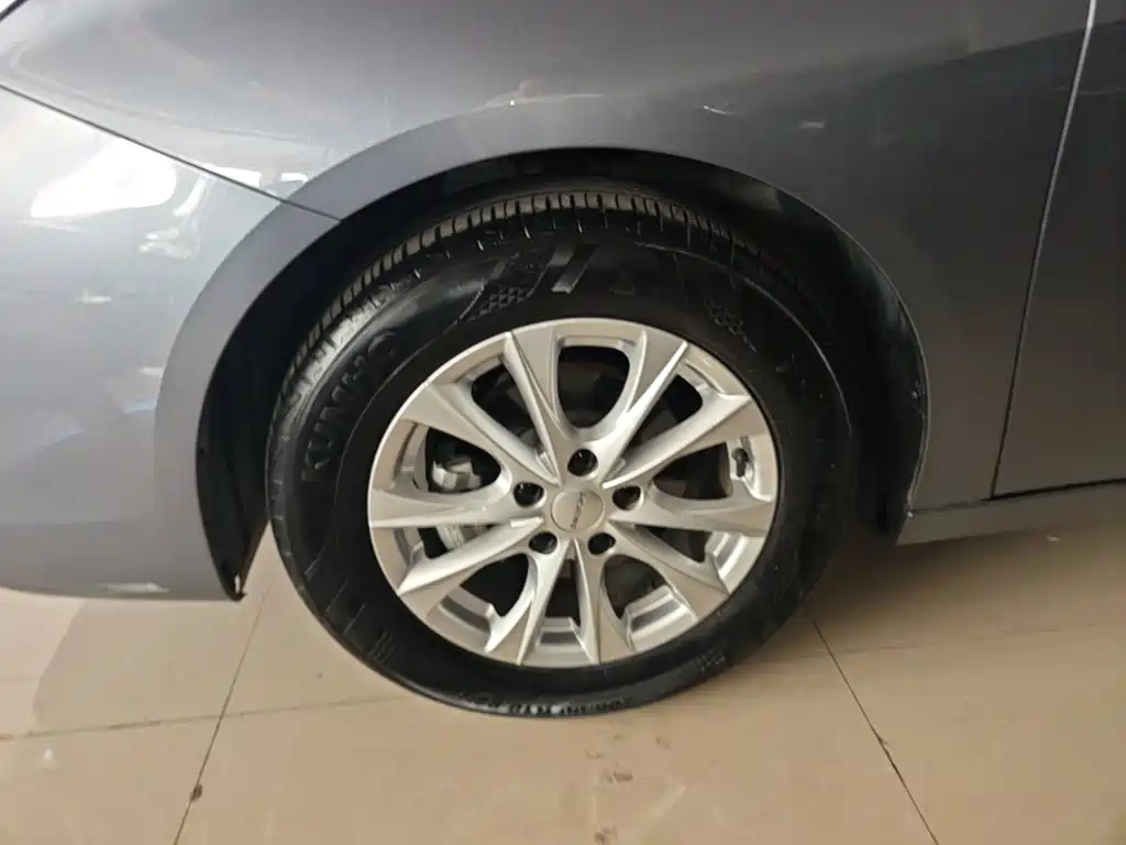 Roewe i5 2025 2023 1.5L CVT Luxury Edition