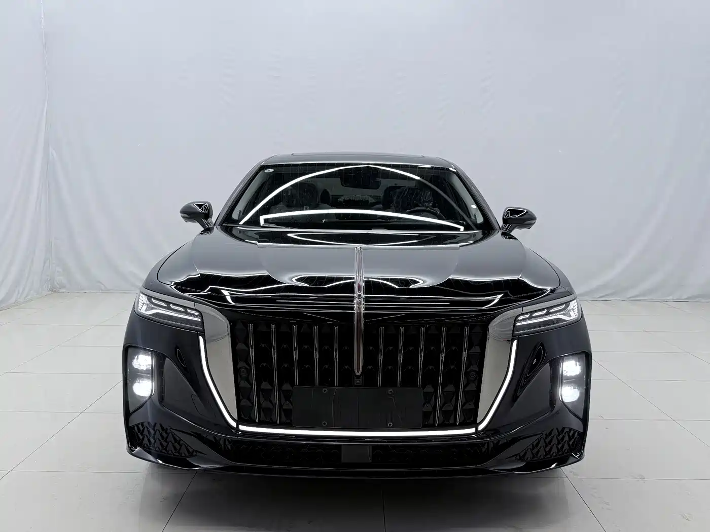 Hongqi H9 2026 2024 2.0T Qi Chang Private Fashion Edition