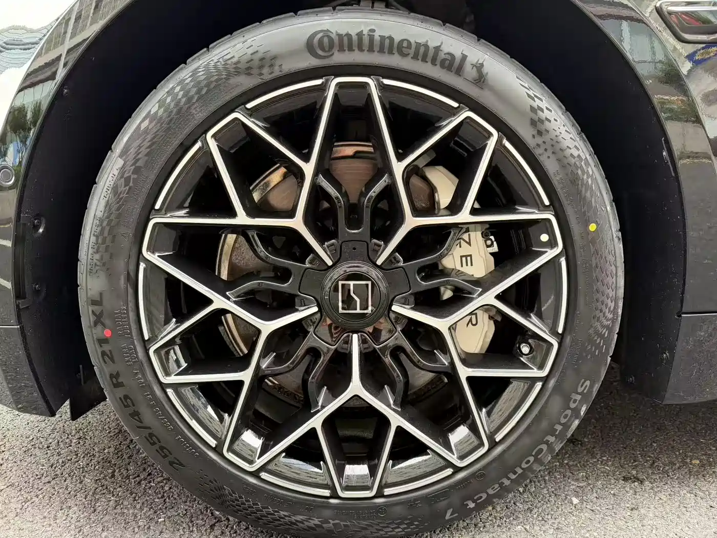 ZEEKR EXTREME KRYPTON 001