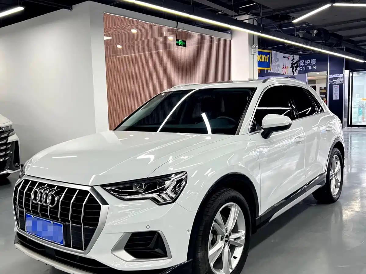 Audi Q3 2022 35 TFSI Fashion Elegance