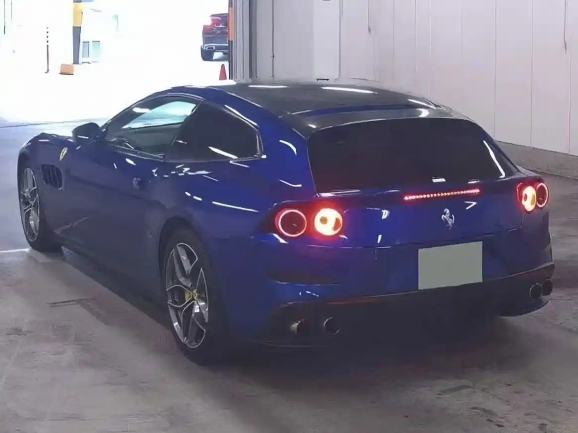 Ferrari GTC4Lusso 2018 2017 3.9T V8