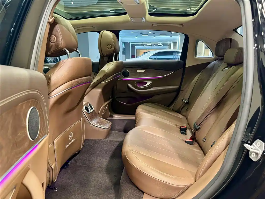 Mercedes-Benz E-Class 2021 E 300 L Fashion фото 28