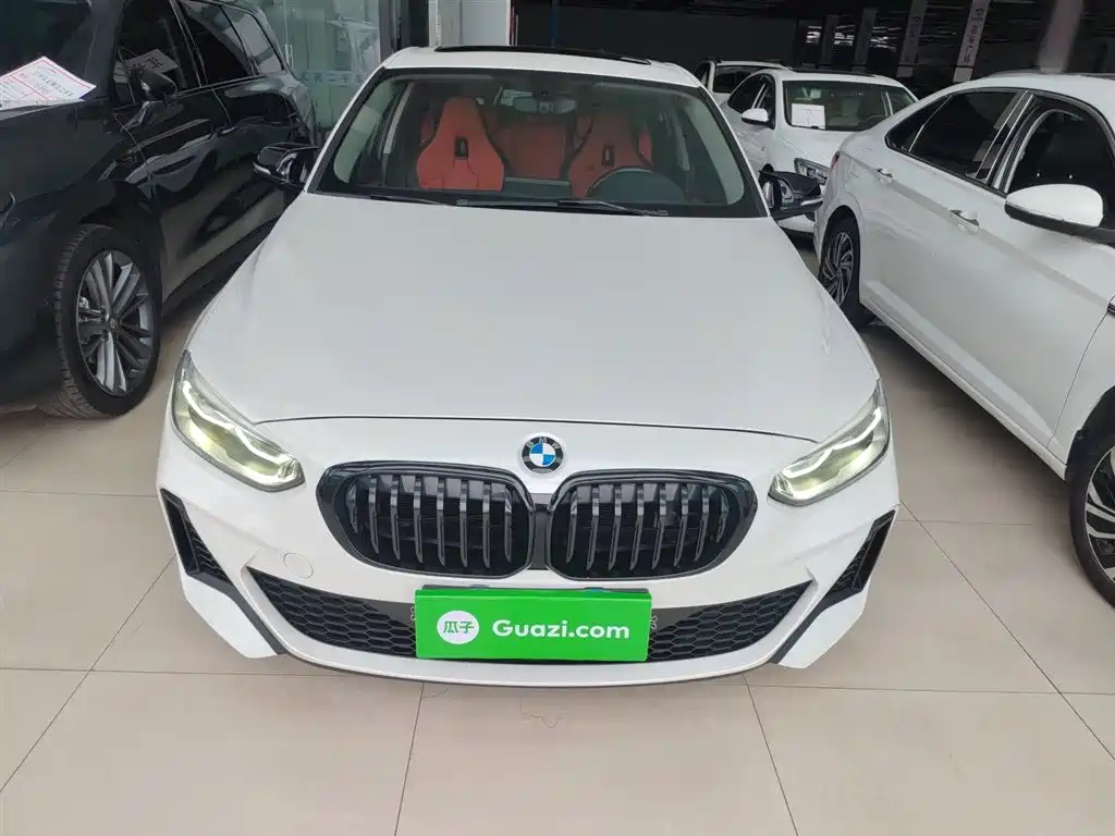 BMW 1-SERIES