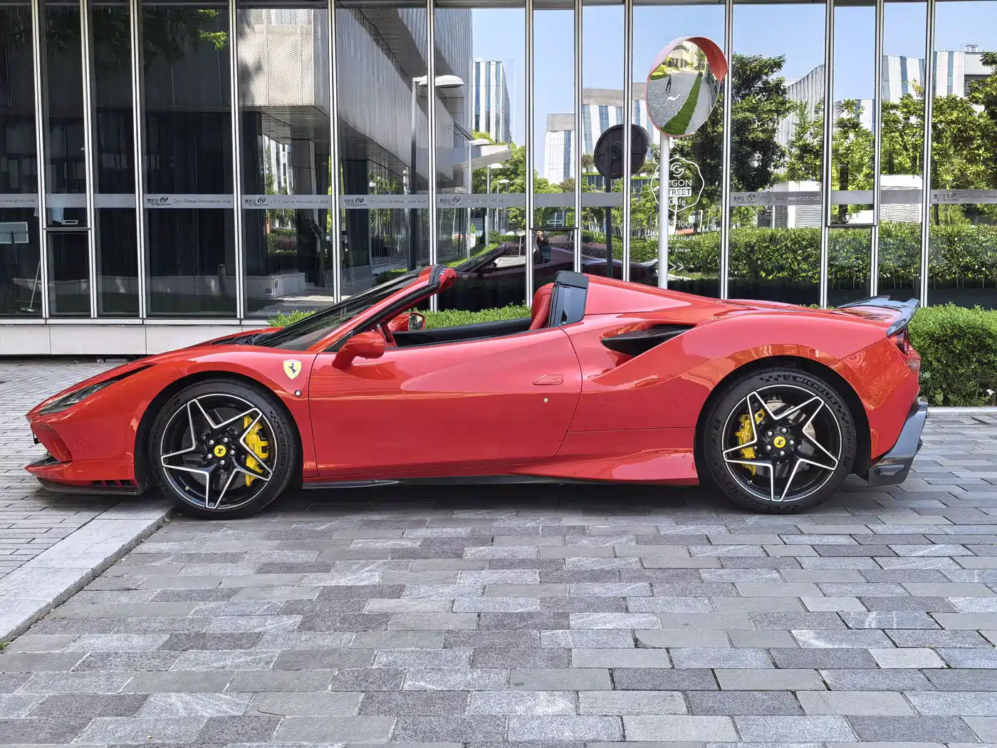 Ferrari F8 2021 2020 Spider 3.9T V8