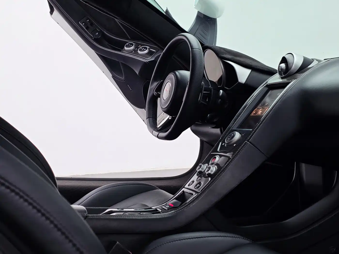 McLaren 12C 2013 3.8T SPIDER фото 16