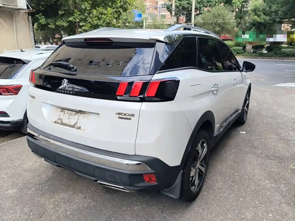 Фото 7 - Peugeot 4008