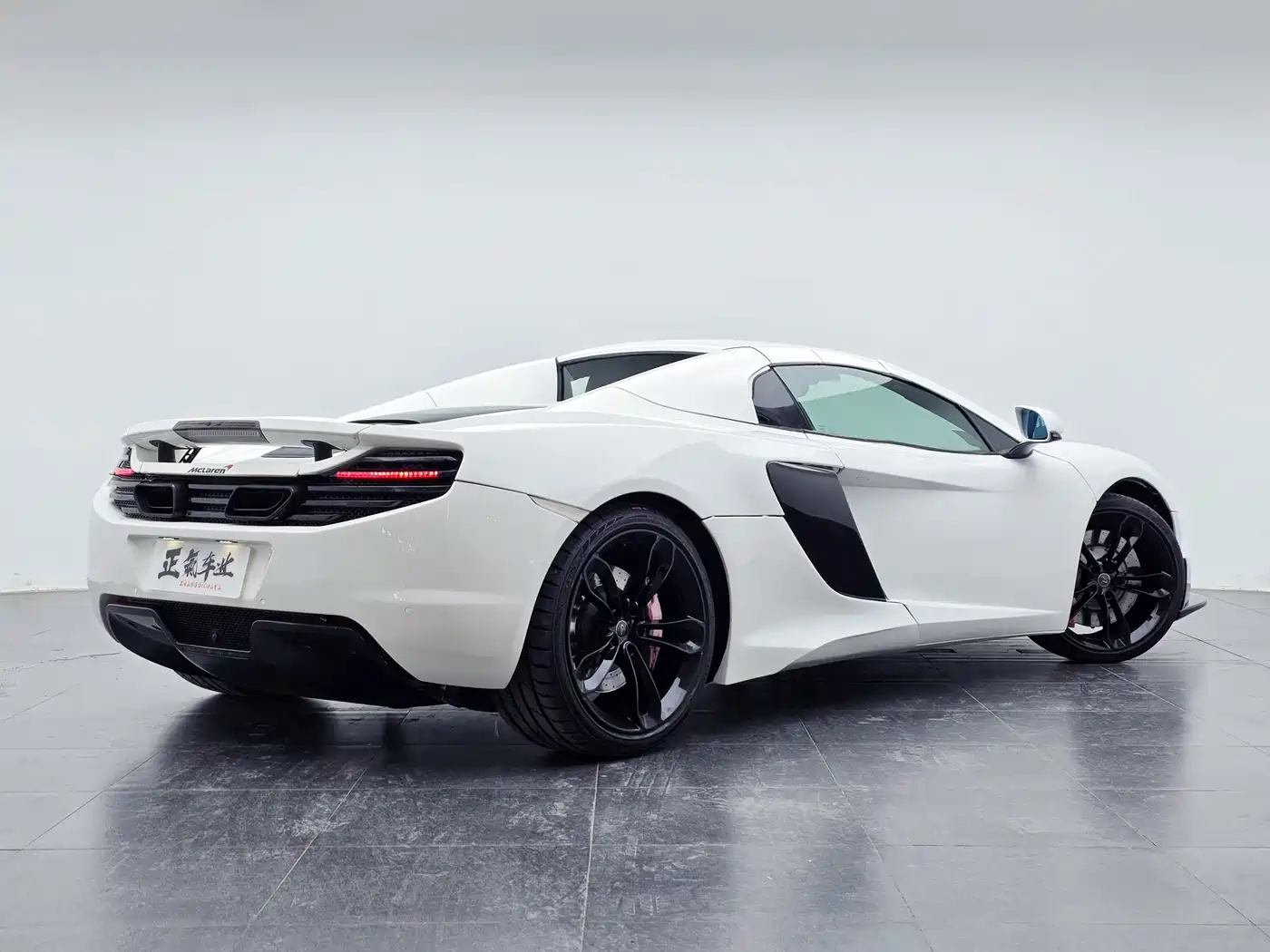 McLaren 12C 2013 3.8T SPIDER фото 21
