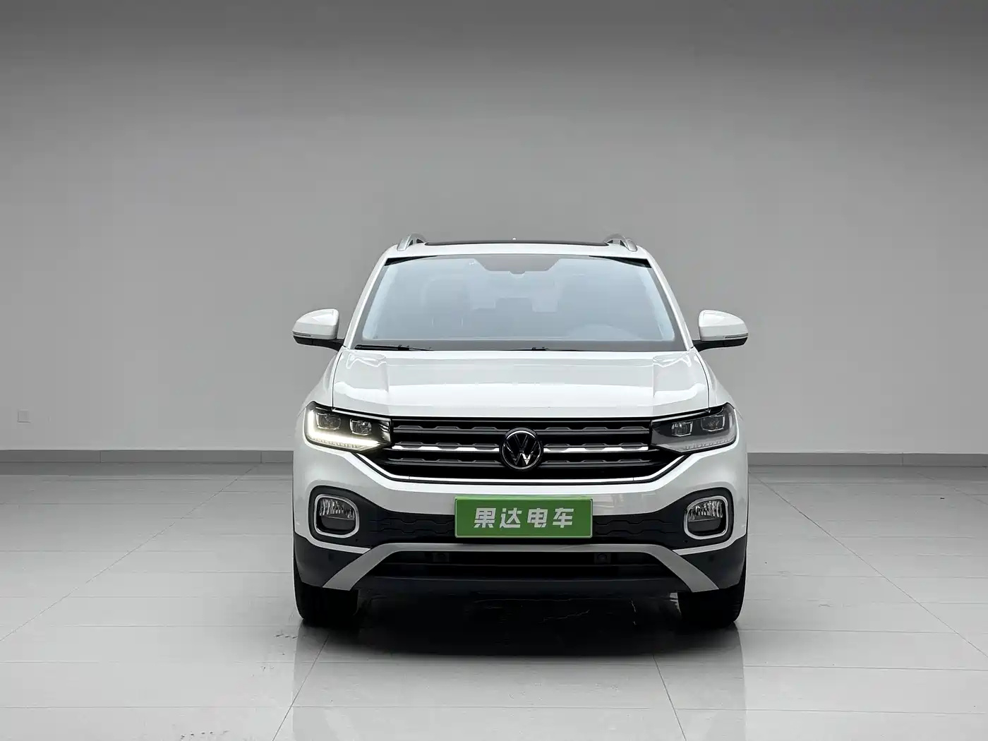 VOLKSWAGEN EXPLORING THE SHADOW