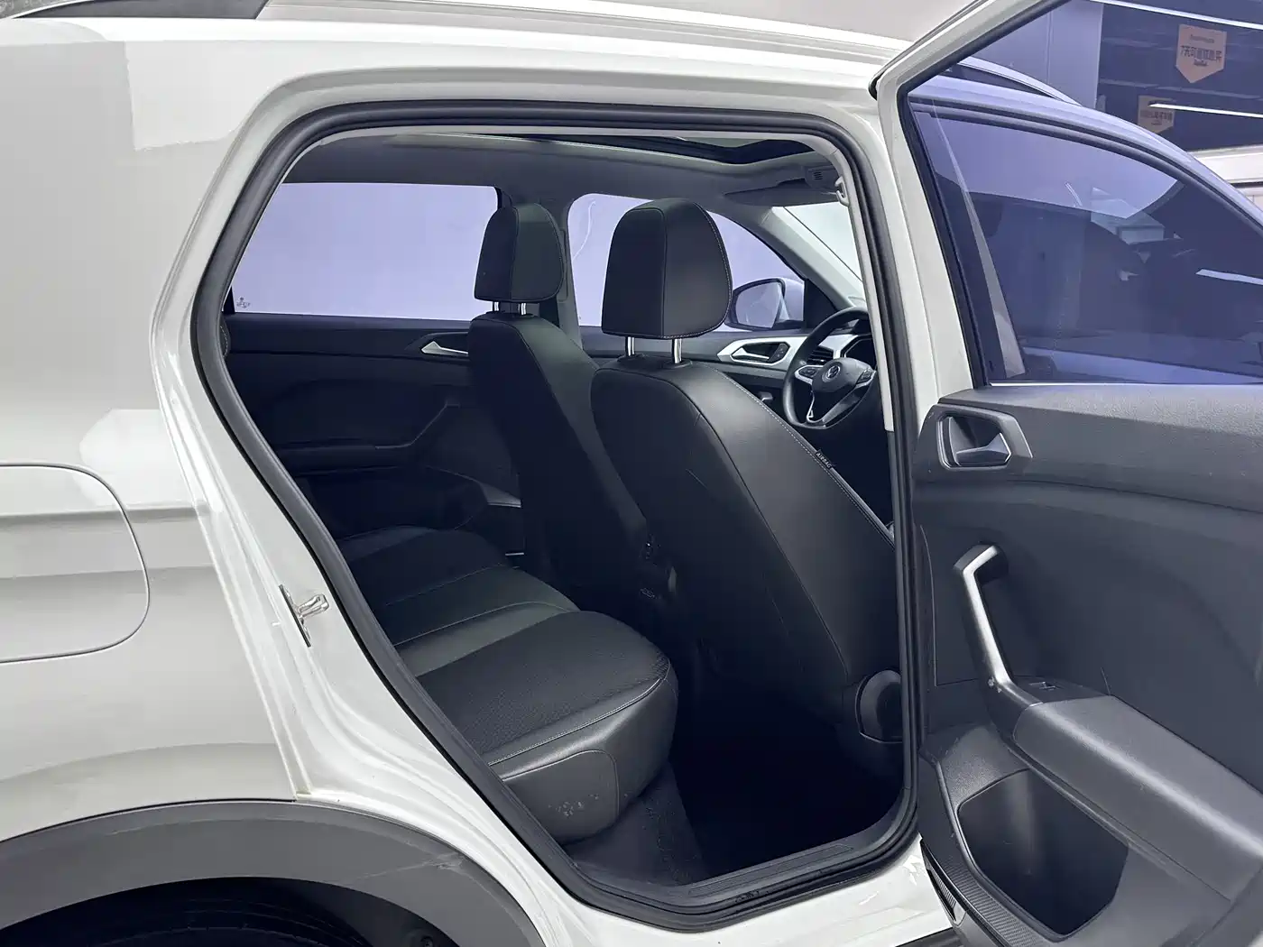 VOLKSWAGEN EXPLORING THE SHADOW