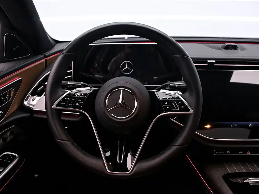 Mercedes-Benz E-Class 2024 Model E 300 L Luxury фото 7