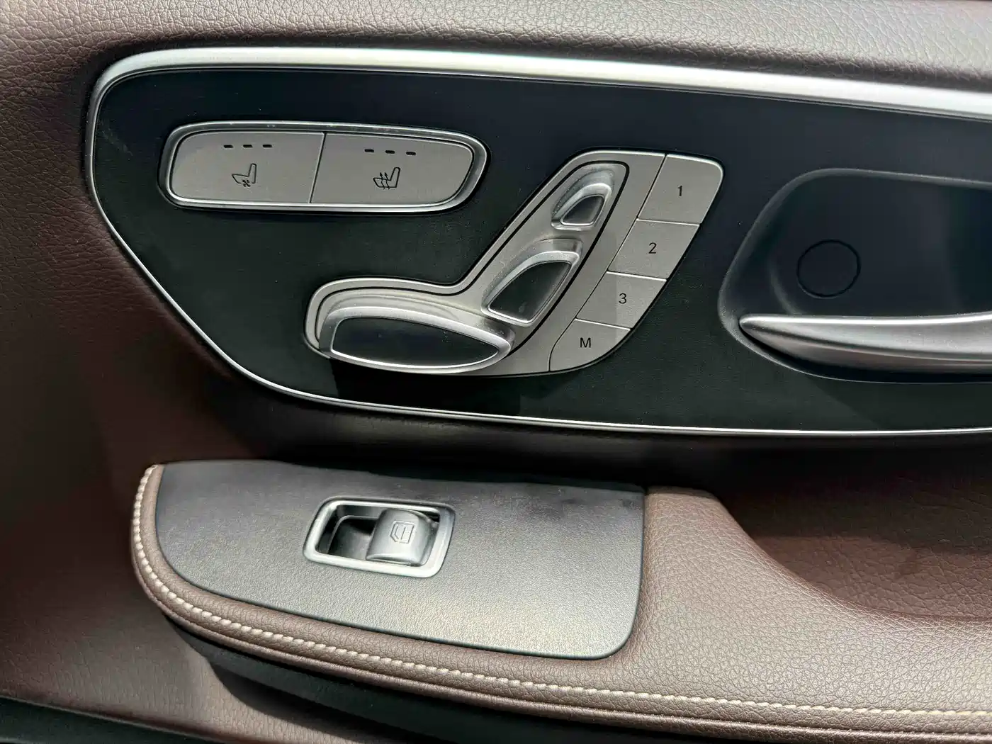 MERCEDES-BENZ V CLASS