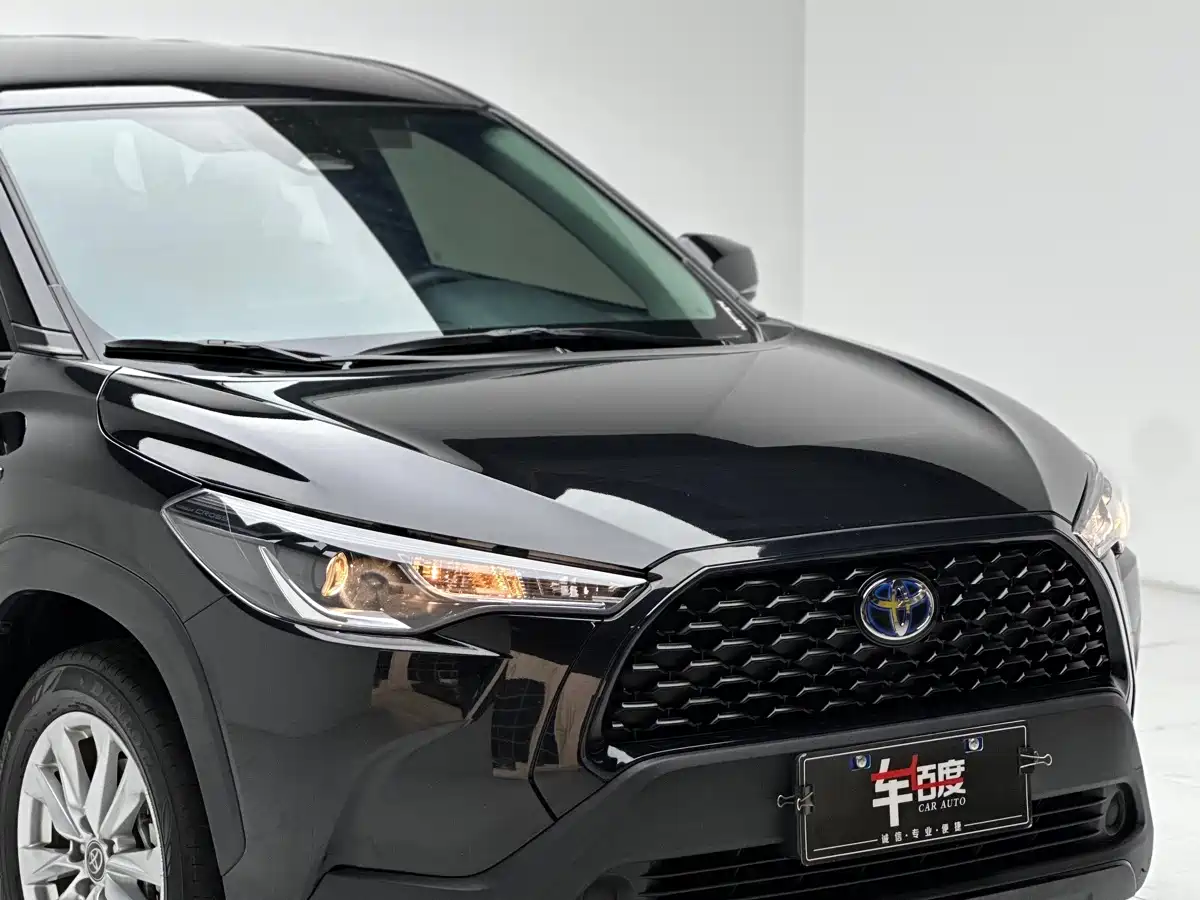 Toyota Corolla Cross 2023 Hybrid 2.0L Pioneer Edition фото 11
