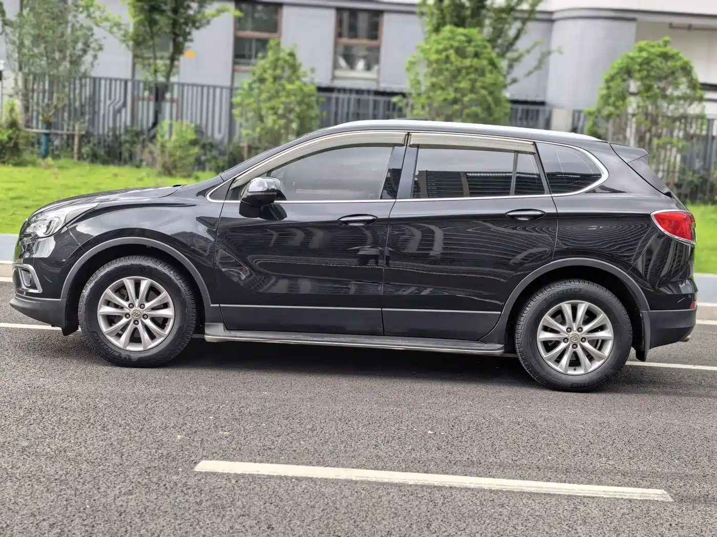 Фото 4 - Buick Envision Plus