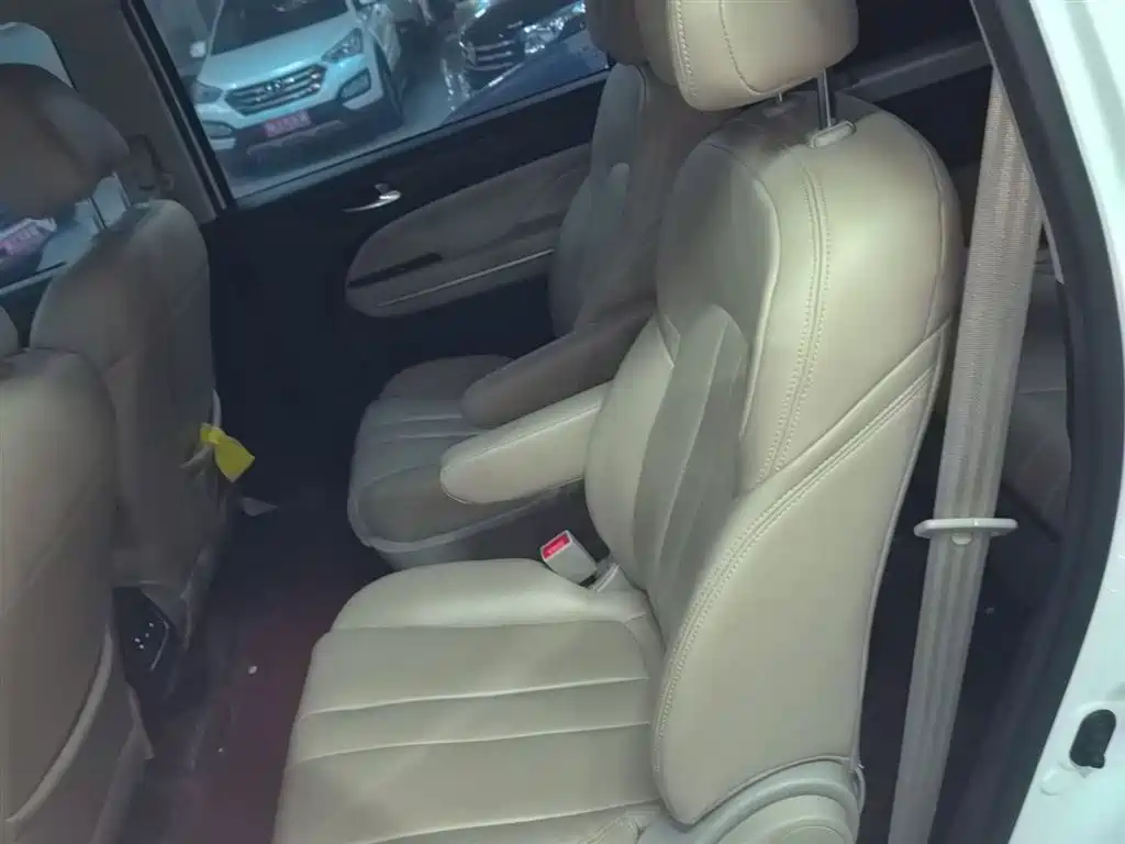 GAC Trumpchi Trumpchi M6 2019 270T DCT Elite Edition (7-seater) (China VI) фото 14