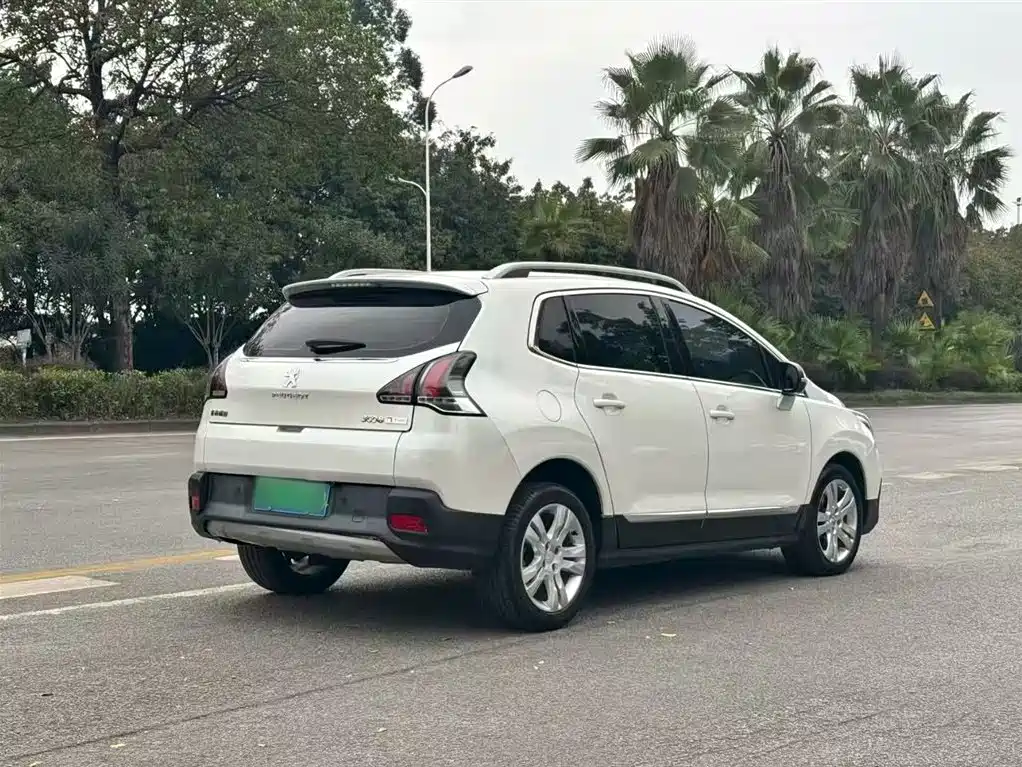 Peugeot 3008 2016 1.6THP Automatic Standard Edition фото 7