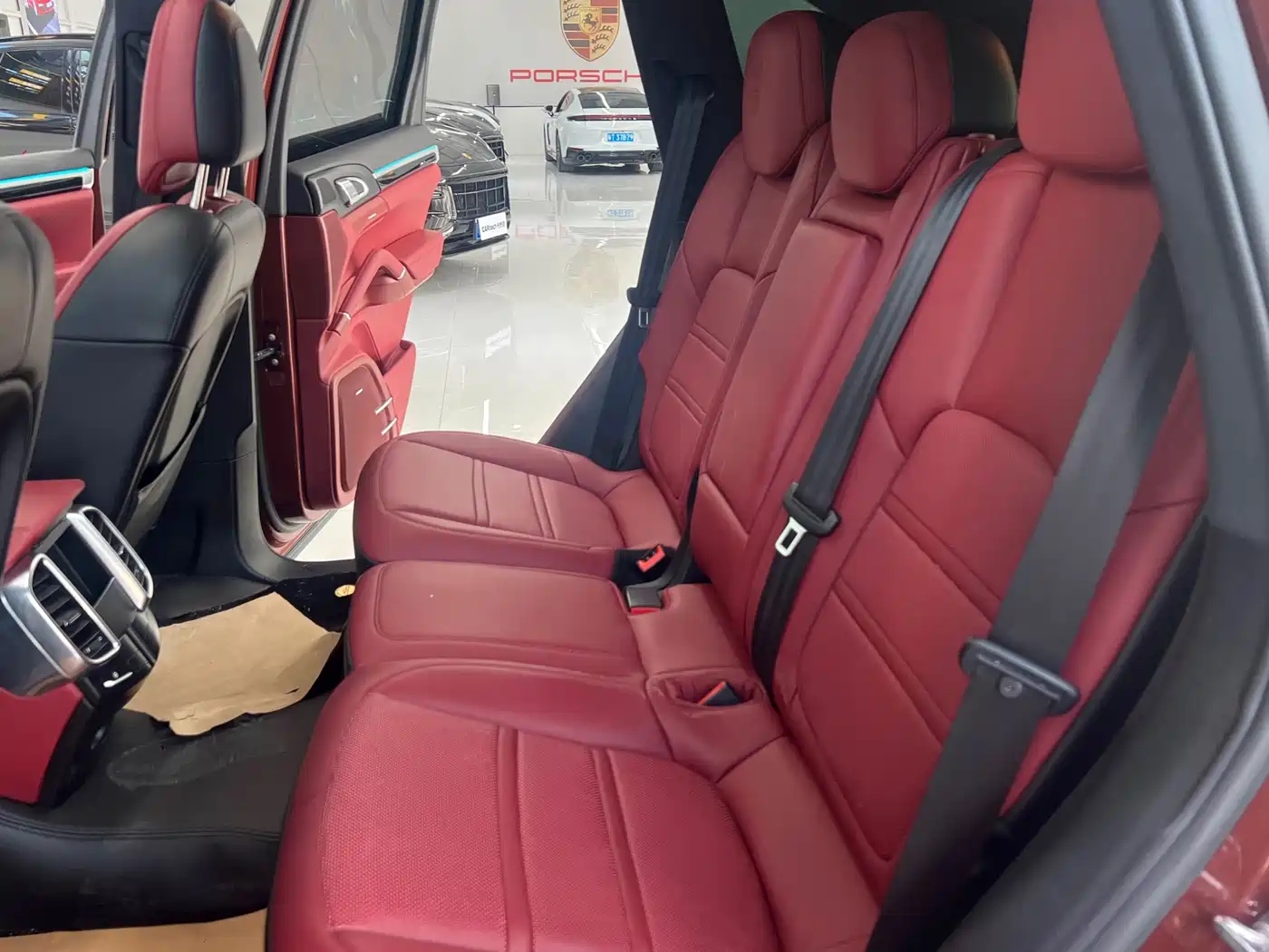 Porsche Cayenne 2011 Cayenne 3.0T фото 11