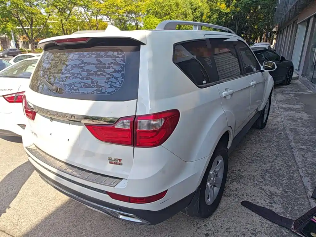 Landwind X8 2018 2017 2.0T Gasoline 4X2 Luxury