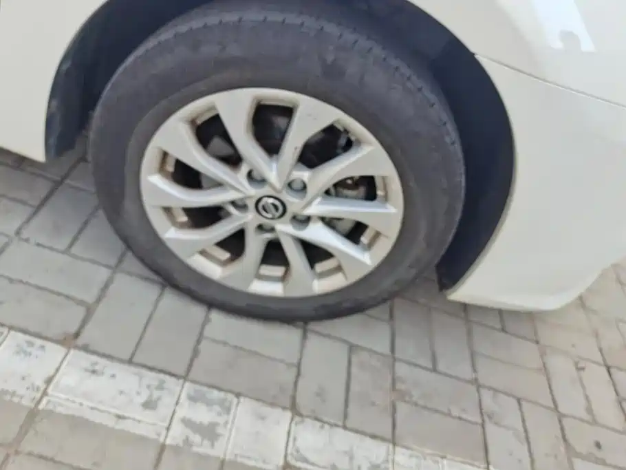 Nissan SYLPHY, миниатюра 6