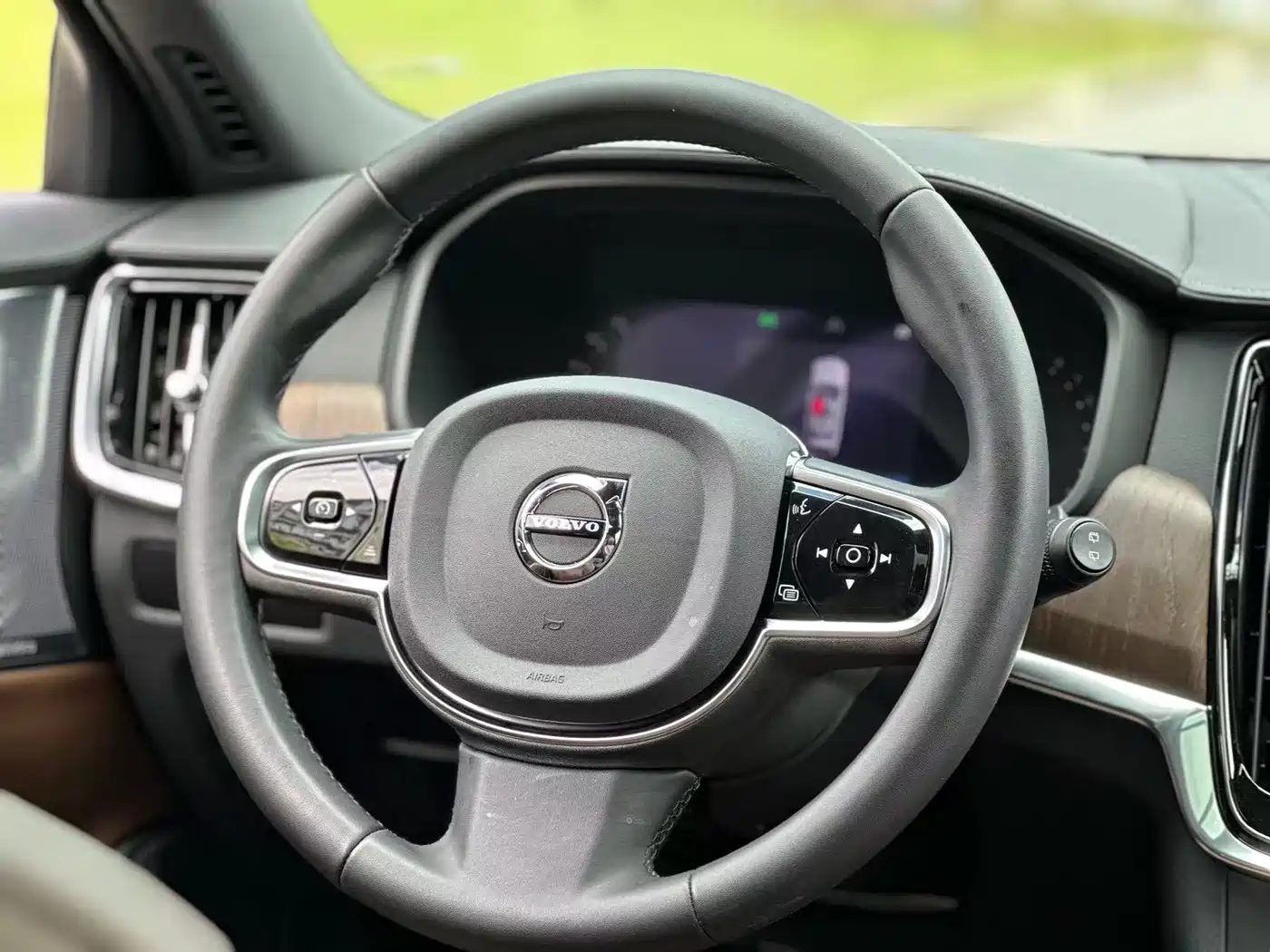 Volvo V90 2022 2021 Model Cross Country B5 AWD Premium Smart Edition