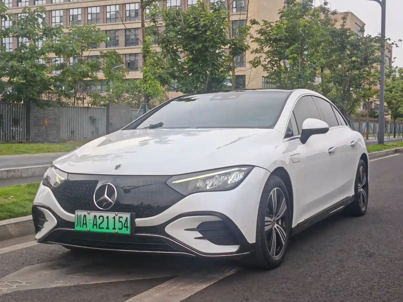 Mercedes-Benz EQE 2022 350 Luxury Edition