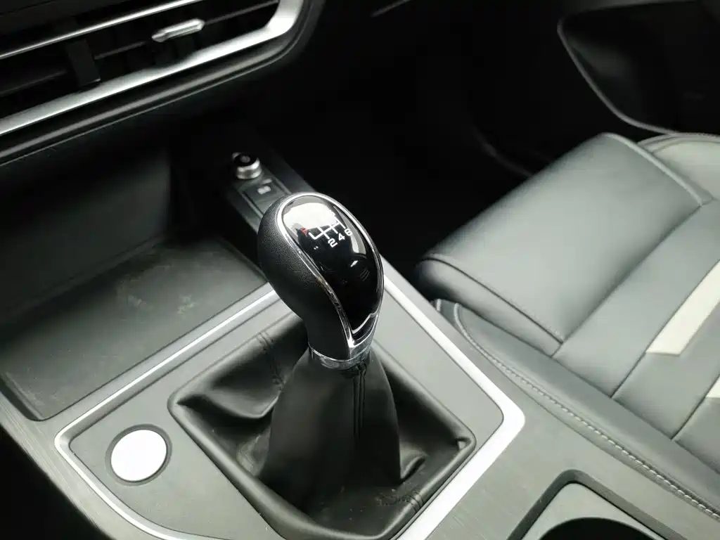 BYD Qin Pro 2021 2020 Surpass Edition 1.5TI Manual Luxury