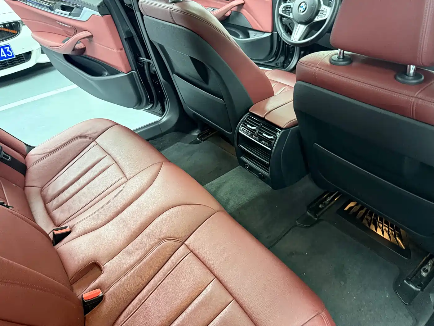 BMW 5 Series 2018 530Li Leading M Sport Package фото 15