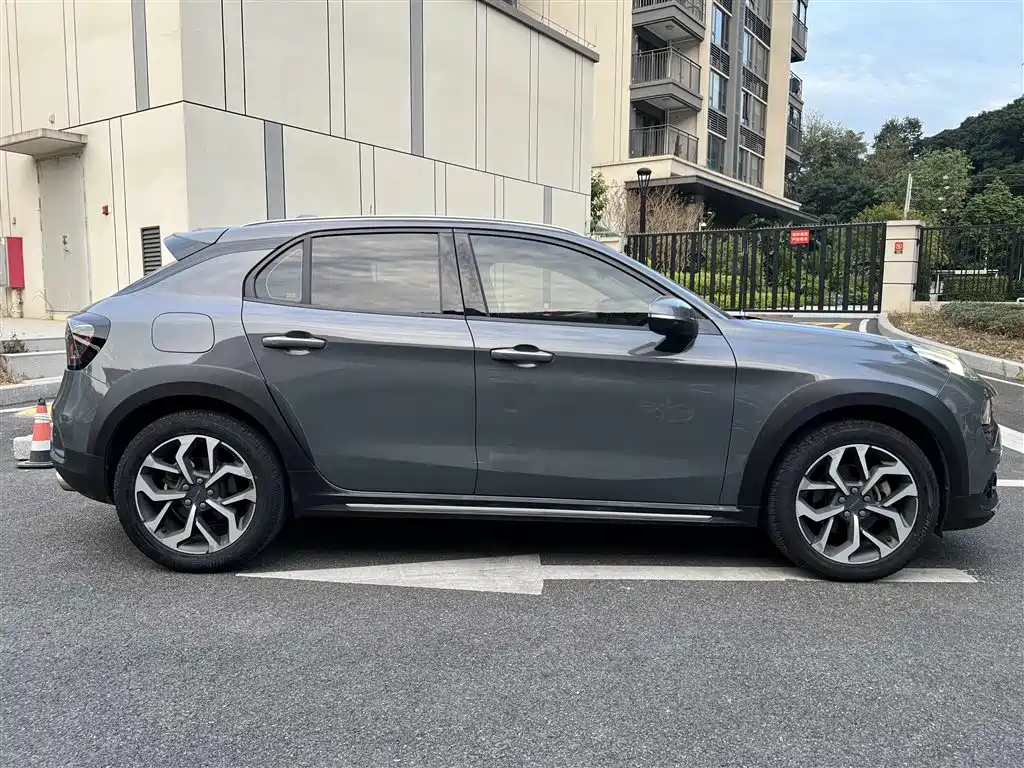 Lynk & Co 02 2019 High Energy Edition 2.0T Automatic 2WD Shine China VI фото 7