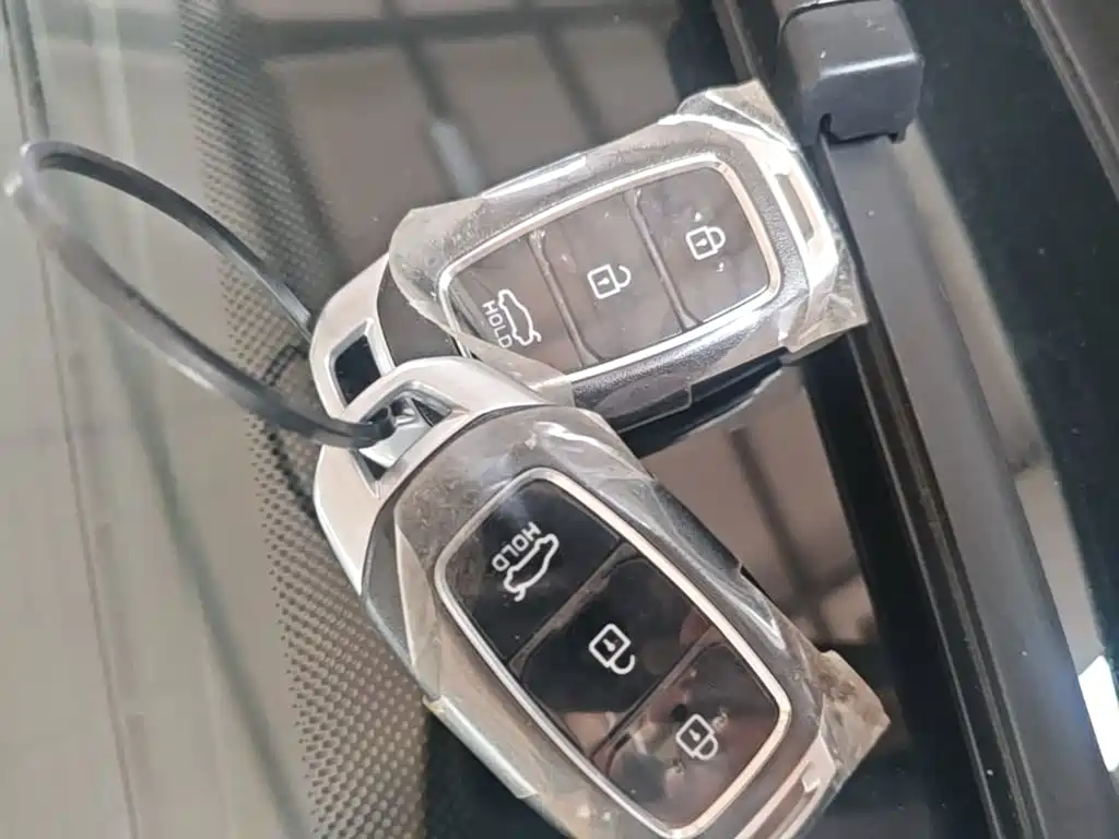 Photo 9 - Hyundai Elantra