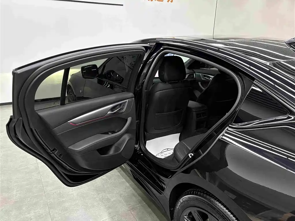 Cadillac CT5 2025 2025 Model 28T Track Performance Edition