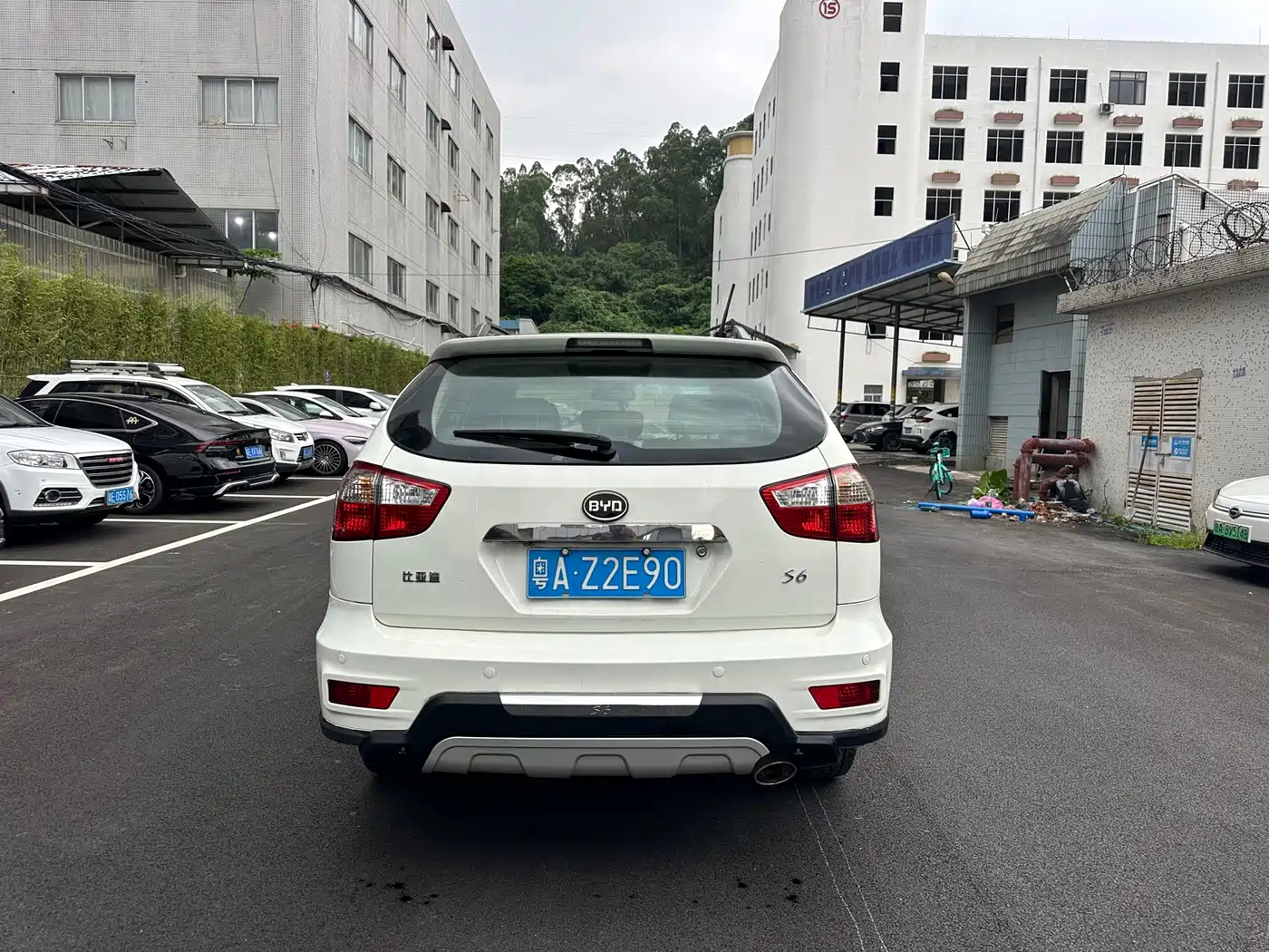 BYD S6 2013 2012 2.4L Automatic Exclusive