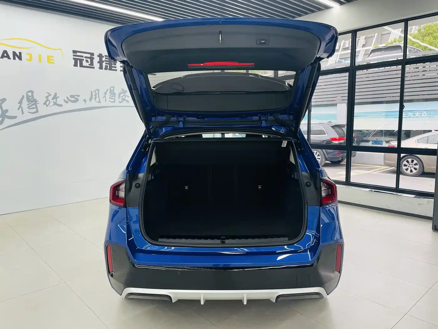BMW X1 2023 sDrive25Li M Sport Package фото 14