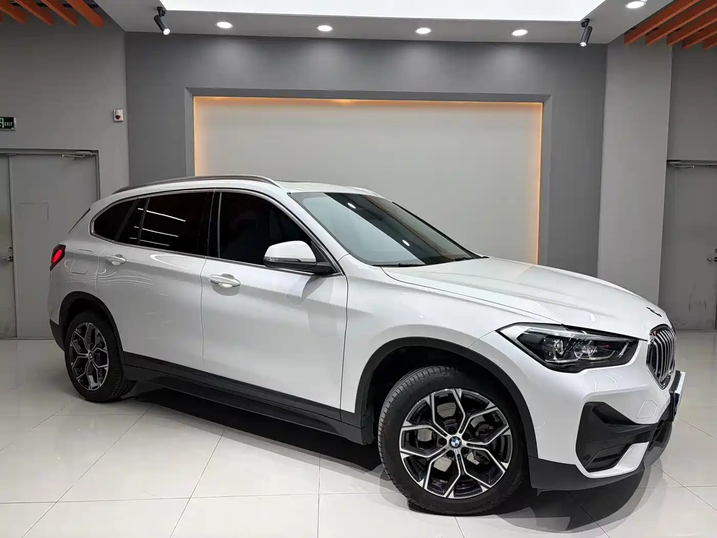 BMW X1 2022 sDrive25Li Leading фото 3