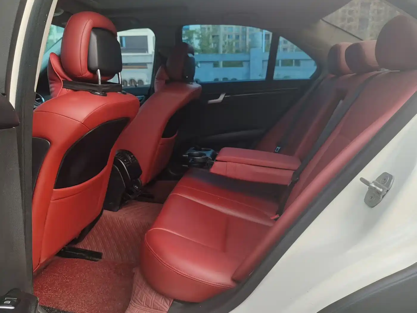 Photo 5 - Mercedes-Benz C-Class