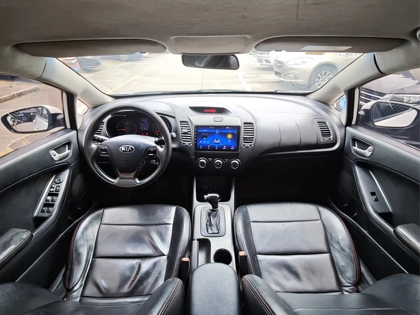 Photo 11 - Kia K3