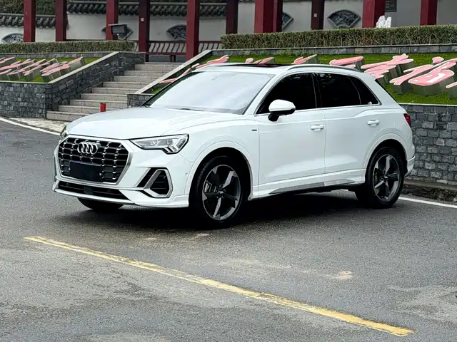 Audi Q3 2022 35 TFSI Fashion Dynamic