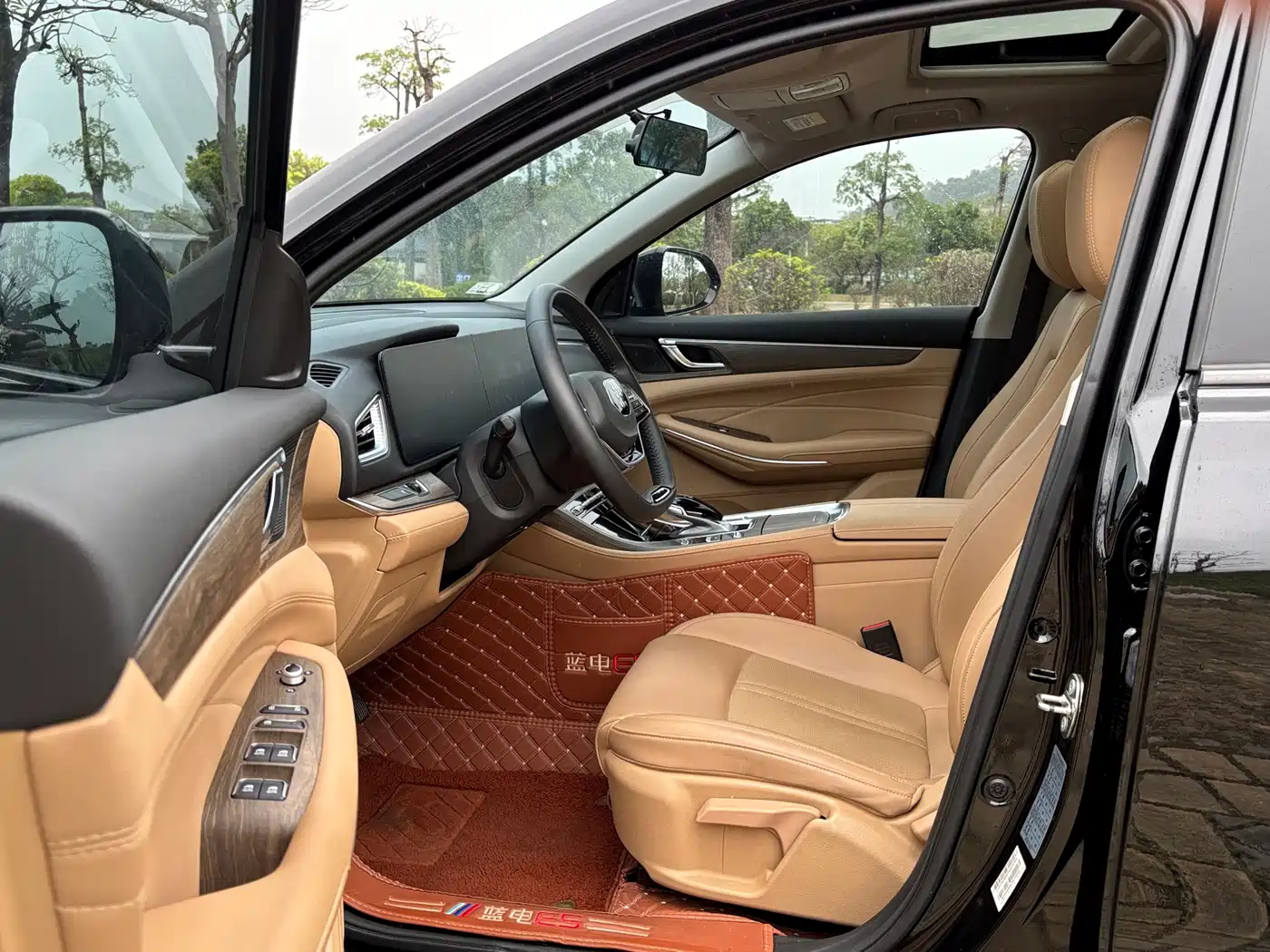 Landian E5 2024 2024 Glory Edition 100KM Comfort Type 7-Seater